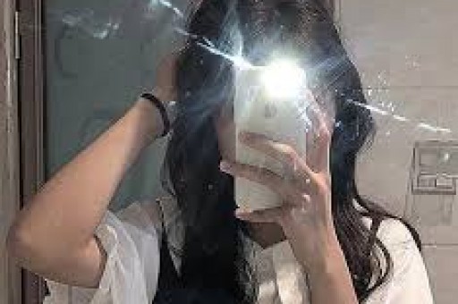 董宇辉公开回应恋情传闻女方身份真相大白也许跟你想不太一样